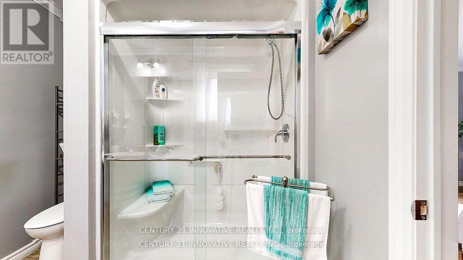 15 Ainsworth Drive, Ramara, ON - Indoor Photo Showing Bathroom