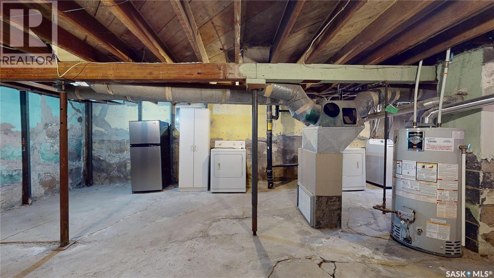 2275 Quebec Street, Regina, SK - Indoor Photo Showing Basement