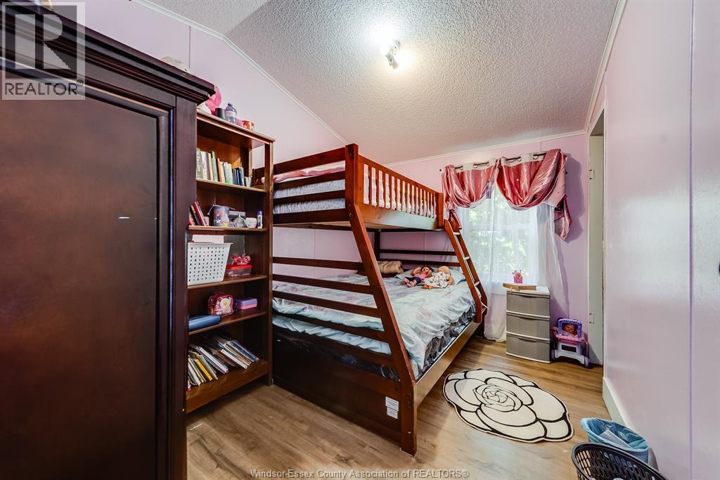29338 Jane Road Unit# 98, Thamesville, ON - Indoor Photo Showing Bedroom