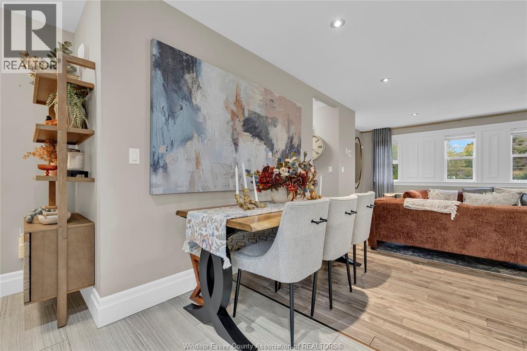 8475 Wyandotte Unit# 116, Windsor, ON - Indoor Photo Showing Dining Room