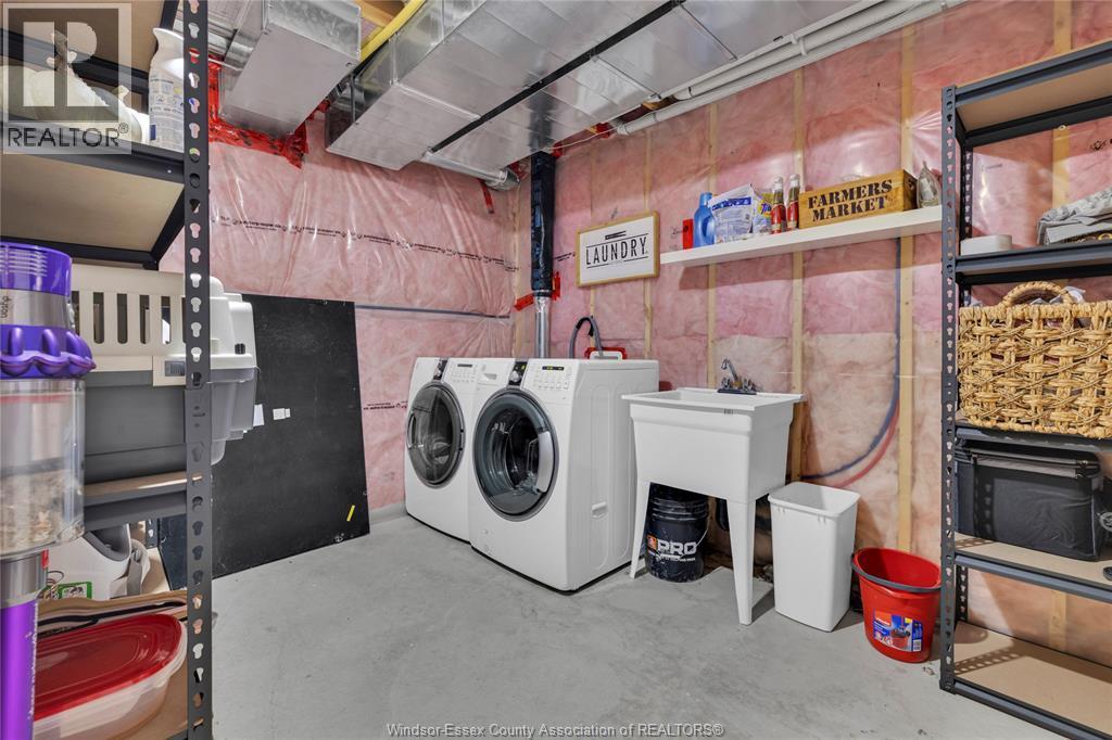 8475 Wyandotte Unit# 116, Windsor, ON - Indoor Photo Showing Laundry Room