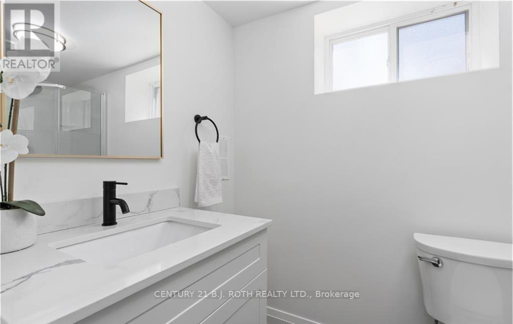 Lower Level - 59 Holgate Street, Barrie, ON - Indoor Photo Showing Bathroom