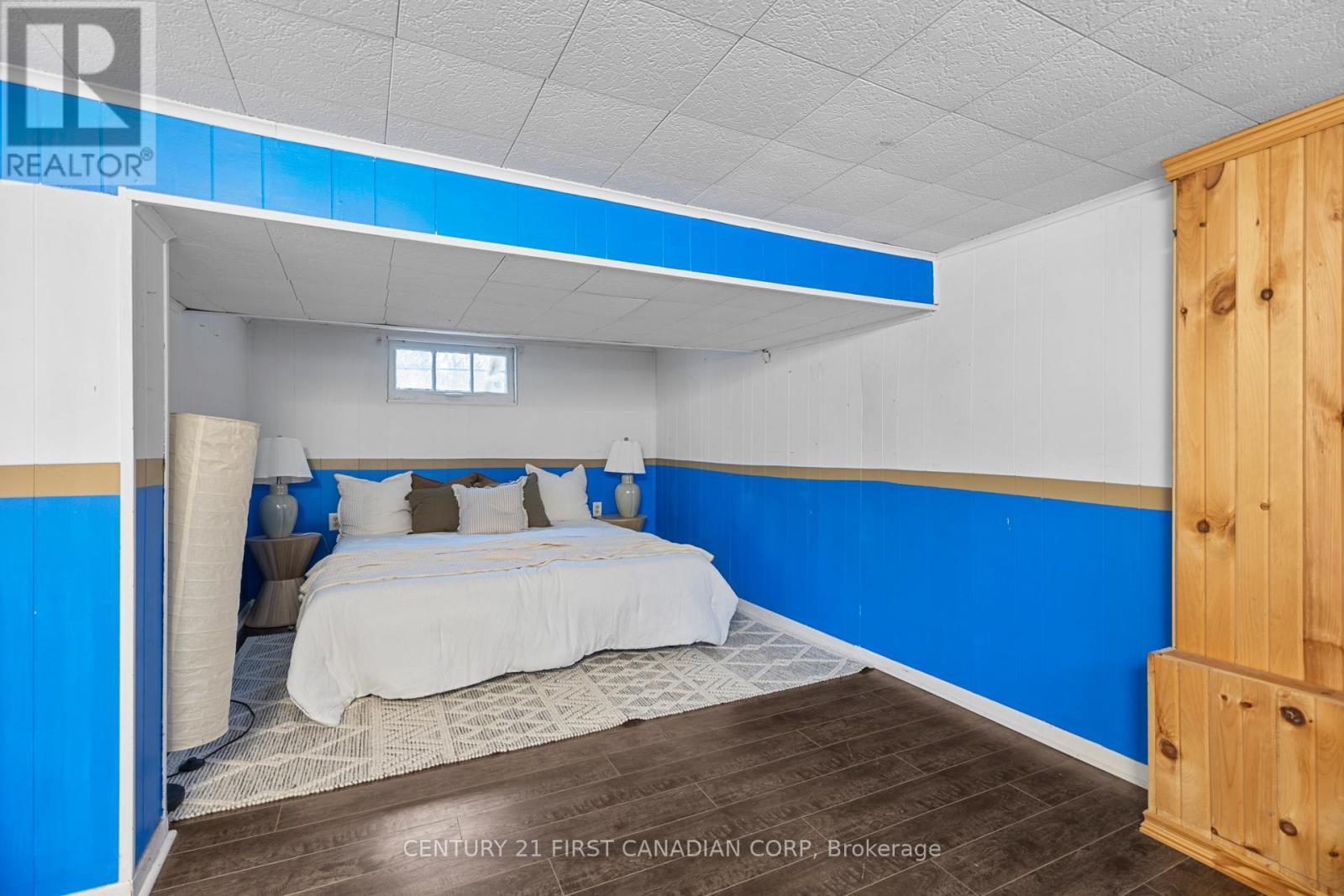 49 Mcnay Street, London East (East C), ON - Indoor