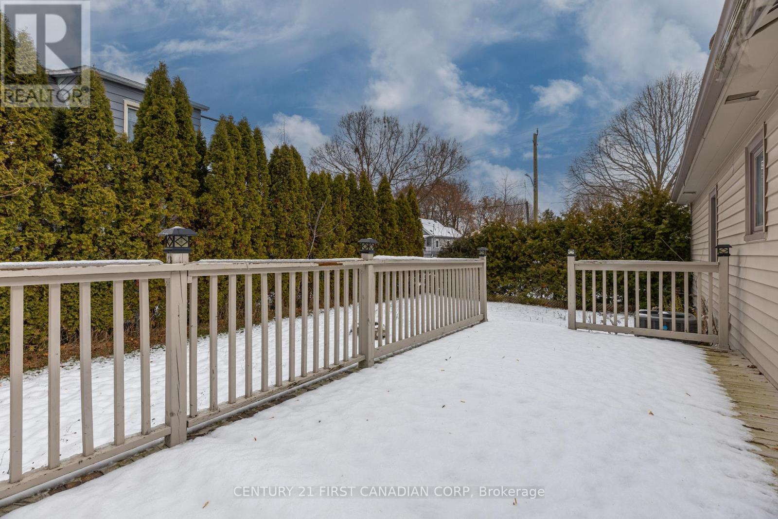 49 Mcnay Street, London East (East C), ON - Outdoor