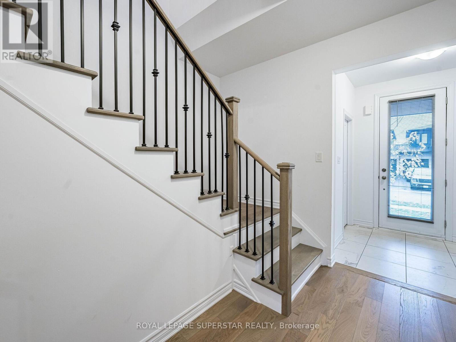 42 Eberhardt Drive, Wasaga Beach, ON - Indoor Photo Showing Other Room