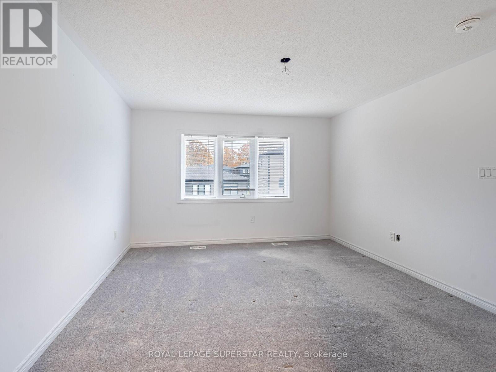 42 Eberhardt Drive, Wasaga Beach, ON - Indoor Photo Showing Other Room