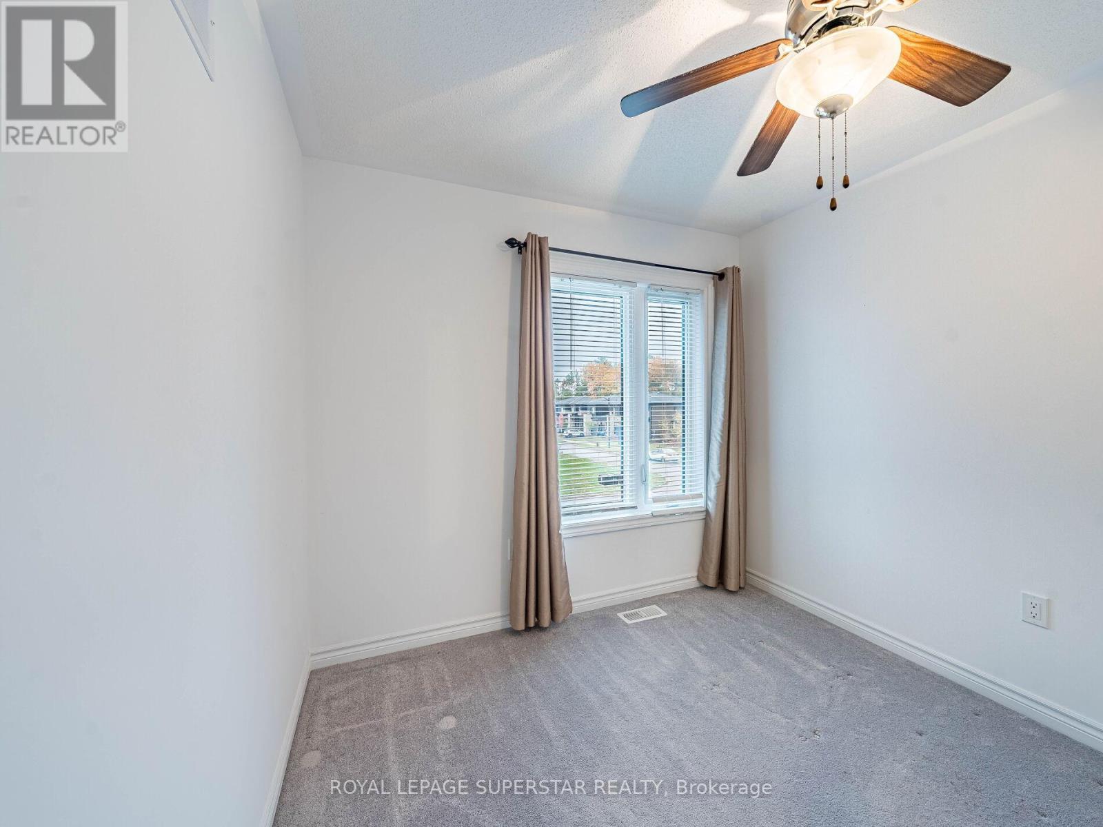 42 Eberhardt Drive, Wasaga Beach, ON - Indoor Photo Showing Other Room
