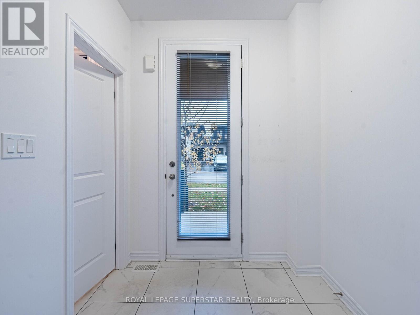 42 Eberhardt Drive, Wasaga Beach, ON - Indoor Photo Showing Other Room