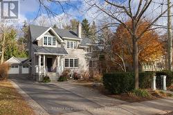 247 DOUGLAS AVENUE Oakville (Oo Old Oakville), ON L6J 3S2