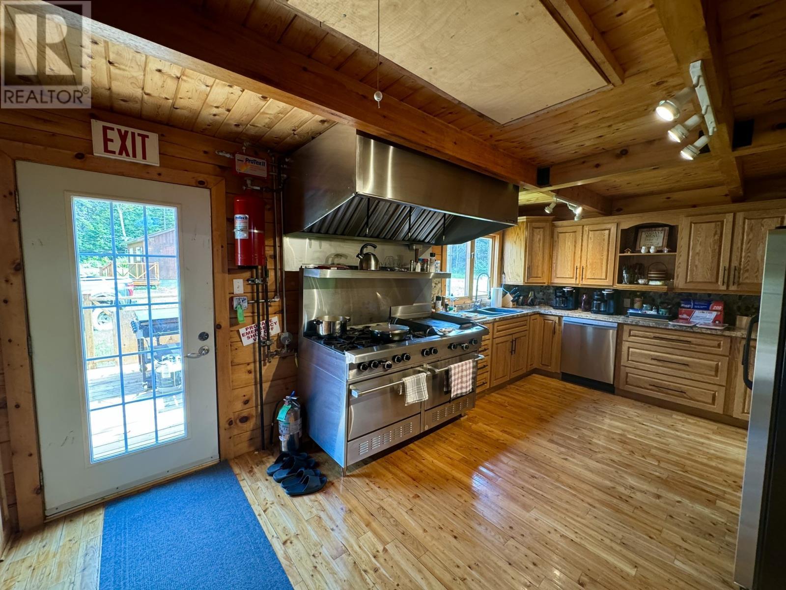 00 Bear Cliff Lodge, Glenwood Area, NL