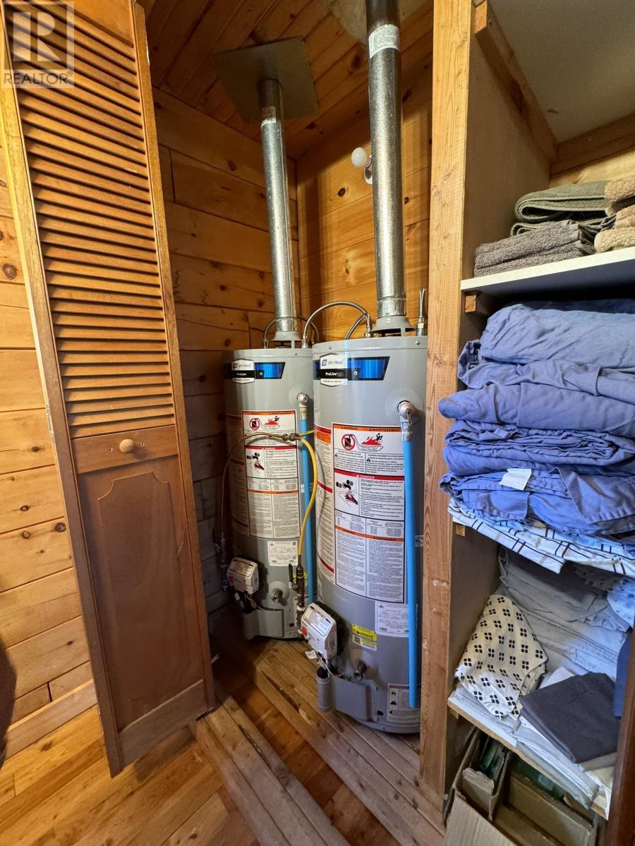 00 Bear Cliff Lodge, Glenwood Area, NL