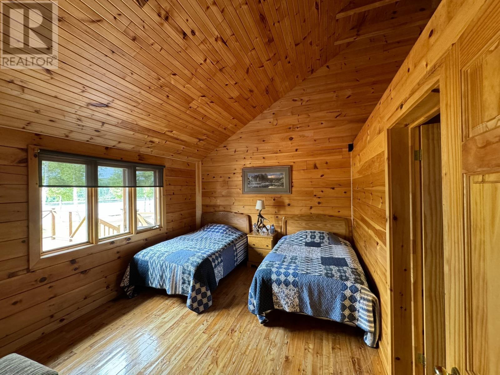 00 Bear Cliff Lodge, Glenwood Area, NL