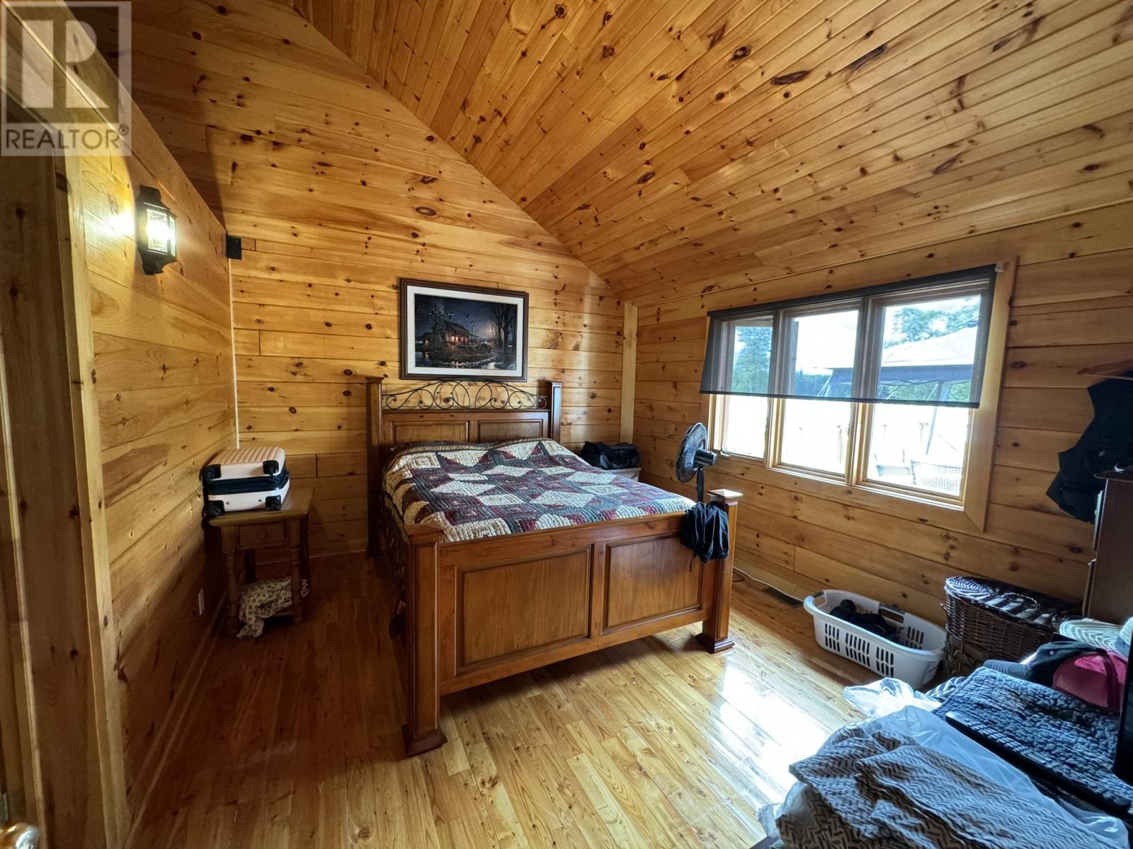 00 Bear Cliff Lodge, Glenwood Area, NL