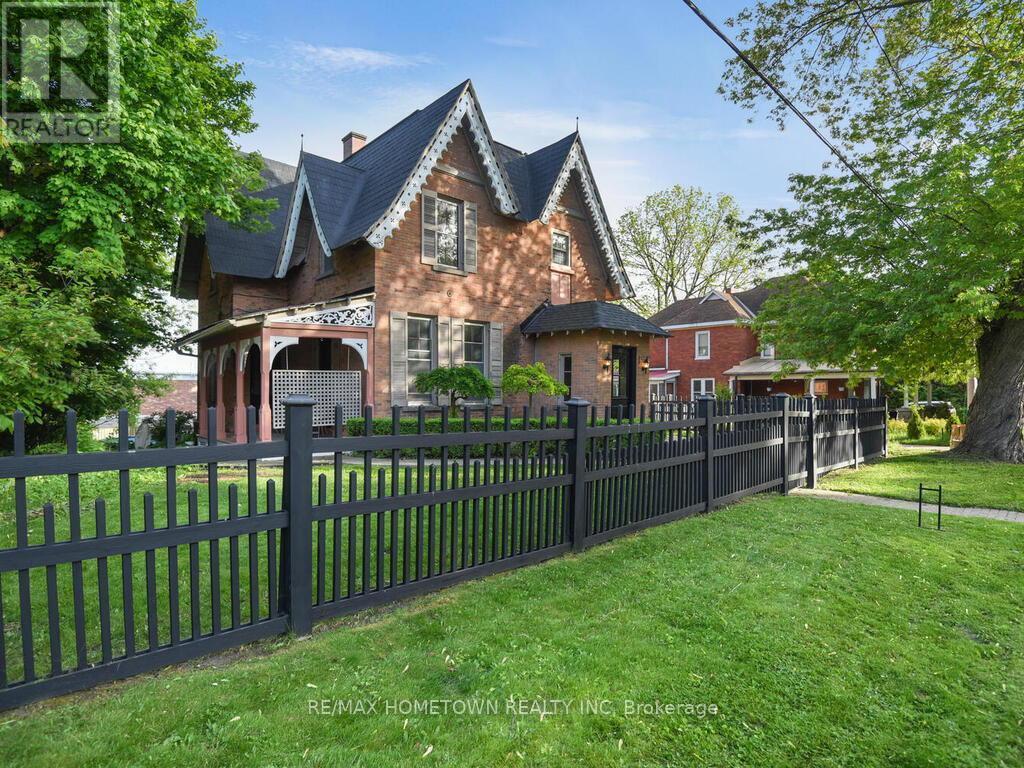 157 Dibble Street W, Prescott, ON - Outdoor