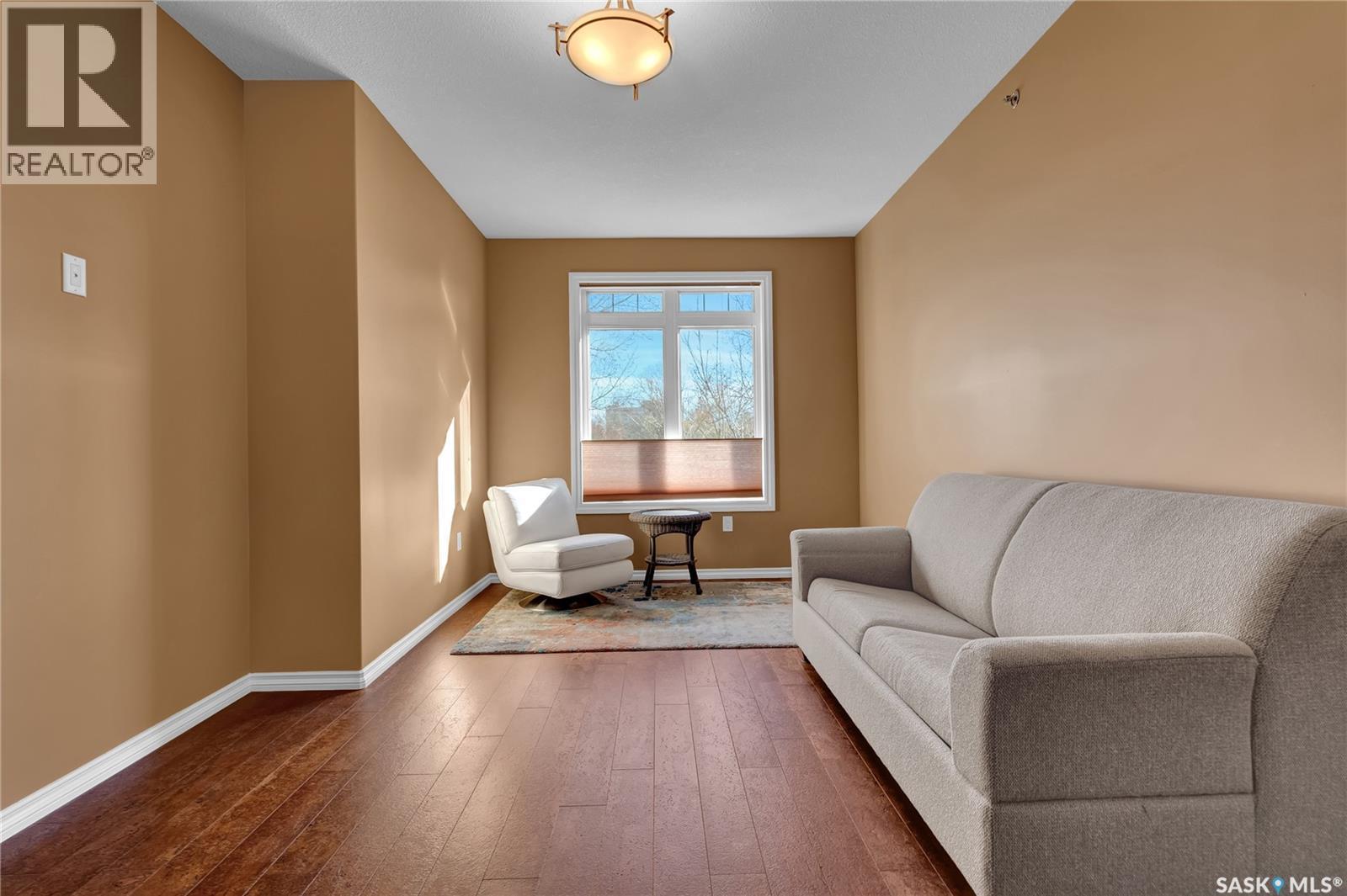 213 4721 Mctavish Street, Regina, SK - Indoor Photo Showing Living Room