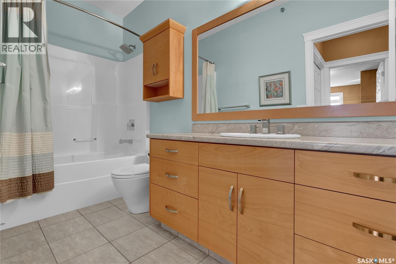 213 4721 Mctavish Street, Regina, SK - Indoor Photo Showing Bathroom