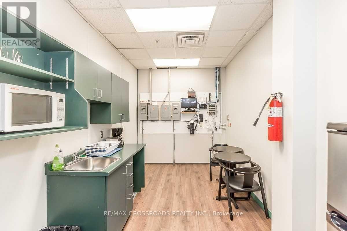 50 Dunlop Street E, Barrie, ON