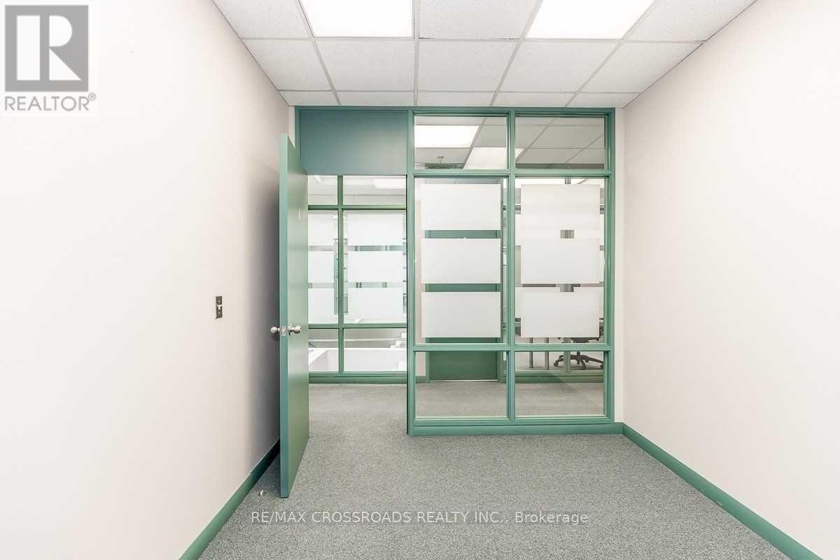 50 Dunlop Street E, Barrie, ON