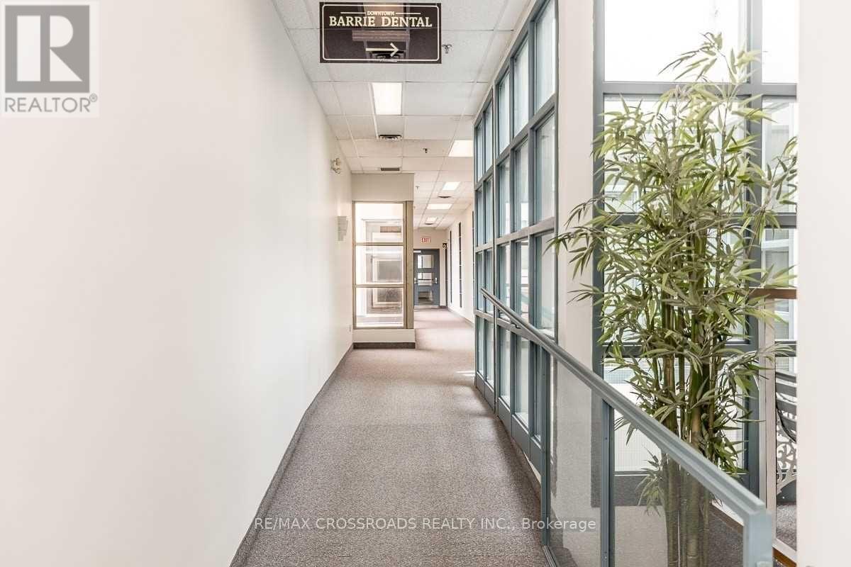 50 Dunlop Street E, Barrie, ON