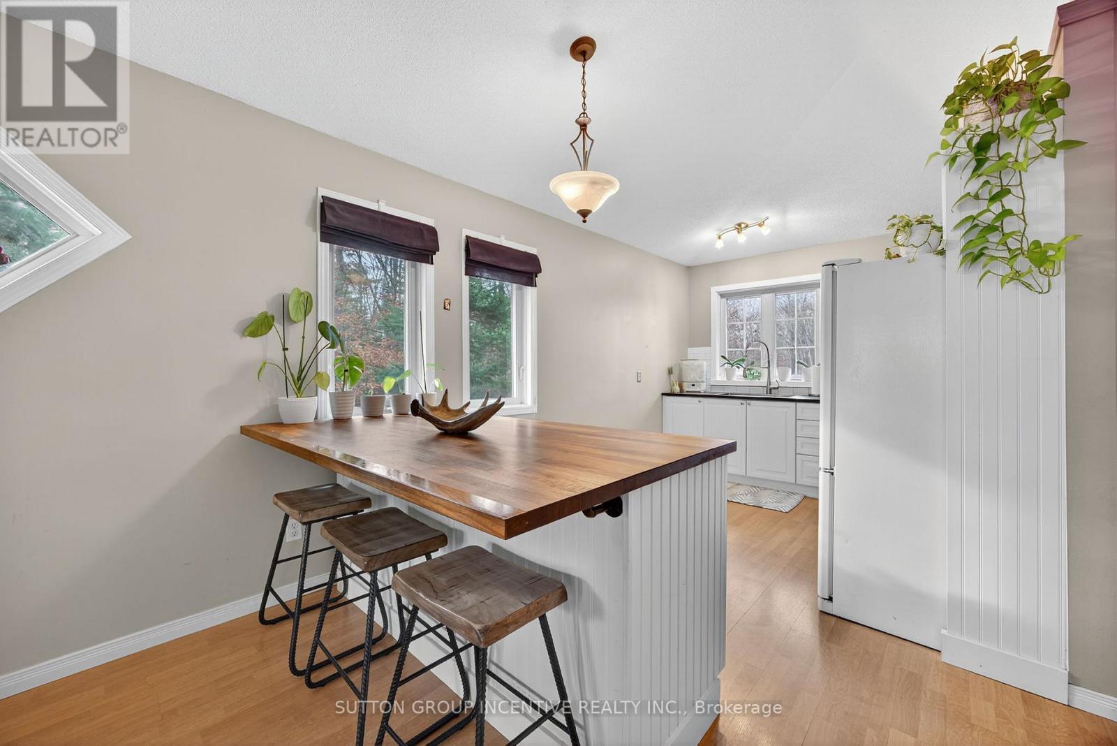 351 Chub Lake Road, Huntsville, ON - Indoor