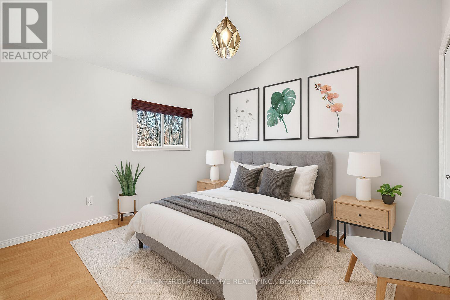 351 Chub Lake Road, Huntsville, ON - Indoor Photo Showing Bedroom