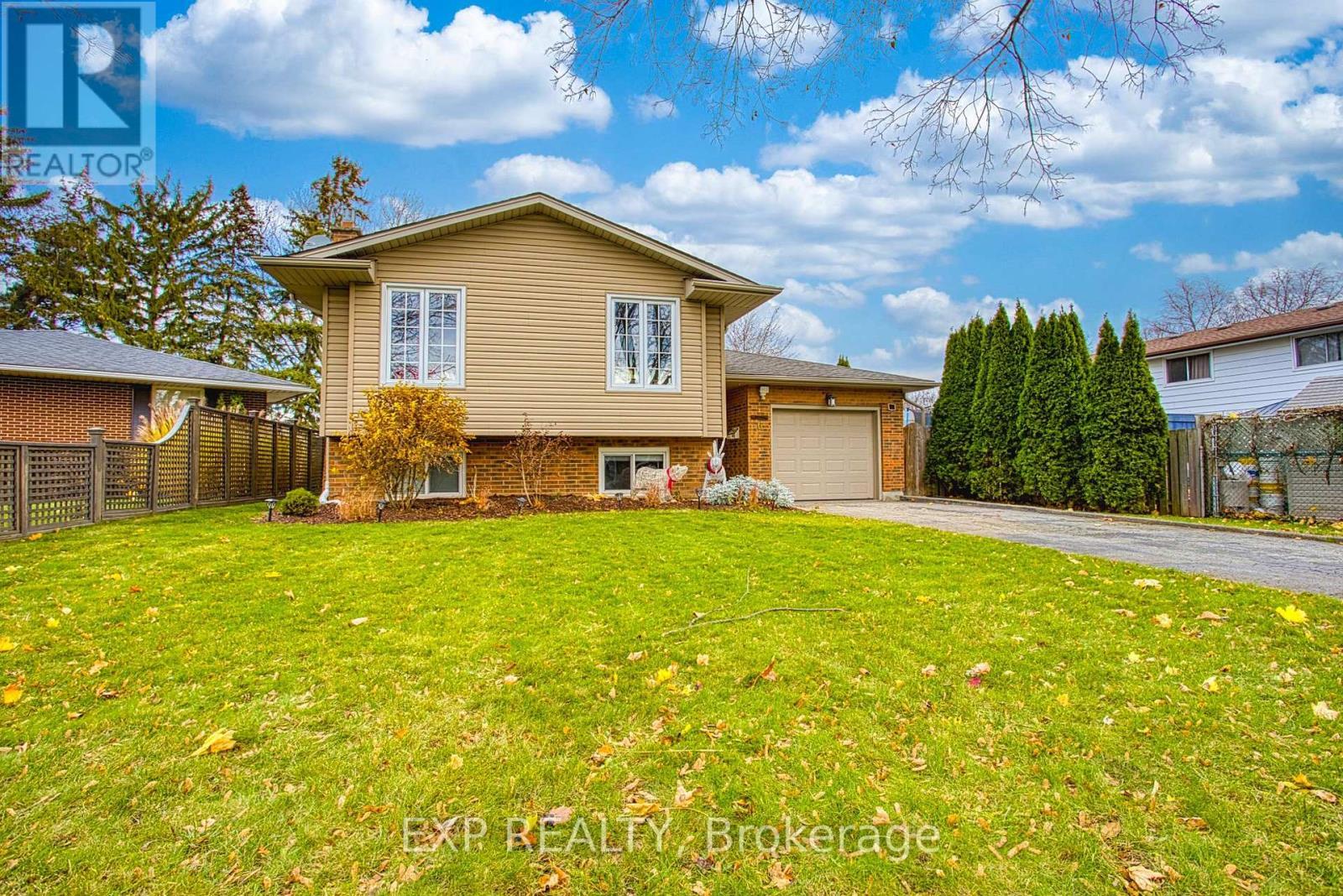6 Jolie Court, St. Catharines, ON - Outdoor