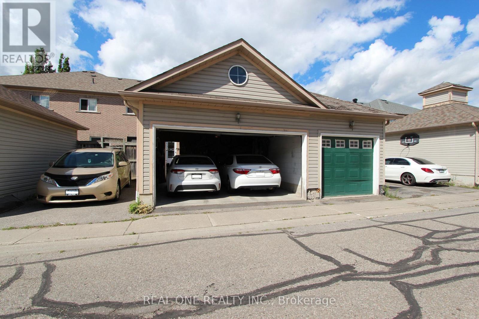 51 Forest Run Boulevard, Vaughan, ON - Outdoor