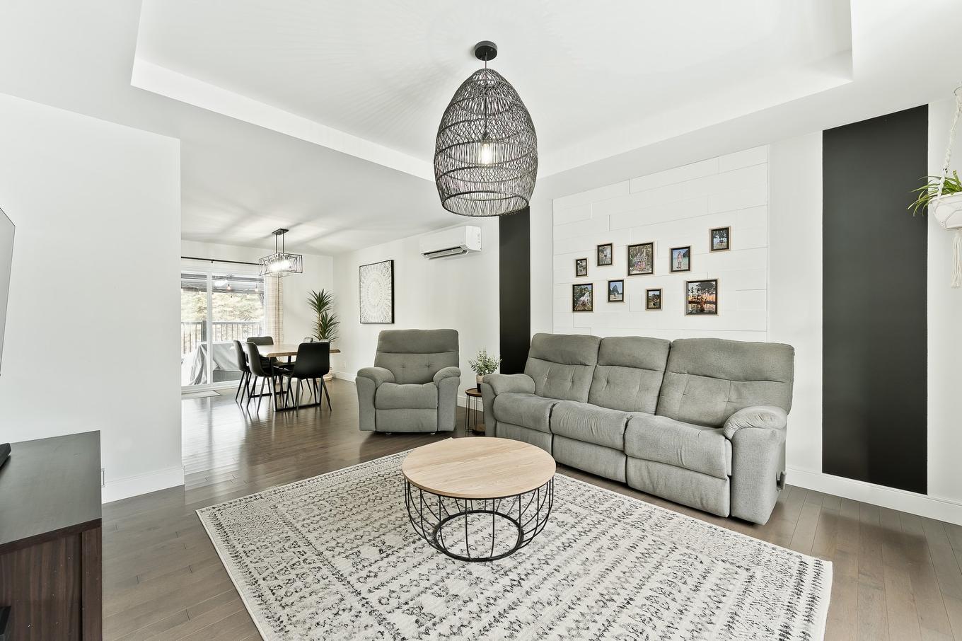 Living room - 15 Ch. Armand-Martineau, Saint-Herménégilde, QC - Indoor Photo Showing Living Room