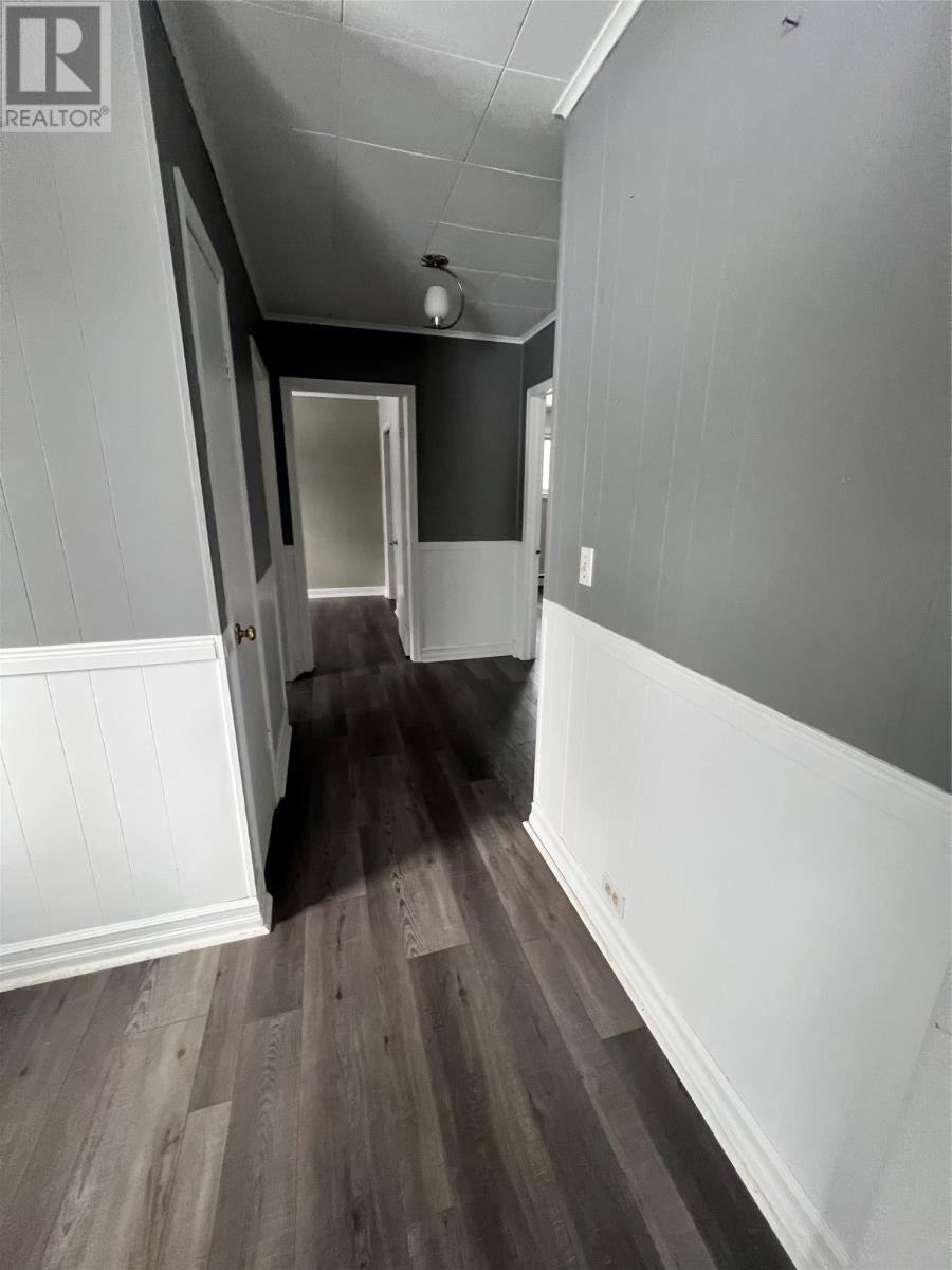 93 Midland Row, Pasadena, NL - Indoor Photo Showing Other Room