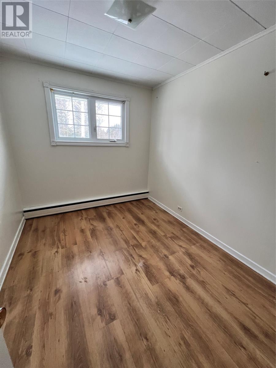 93 Midland Row, Pasadena, NL - Indoor Photo Showing Other Room