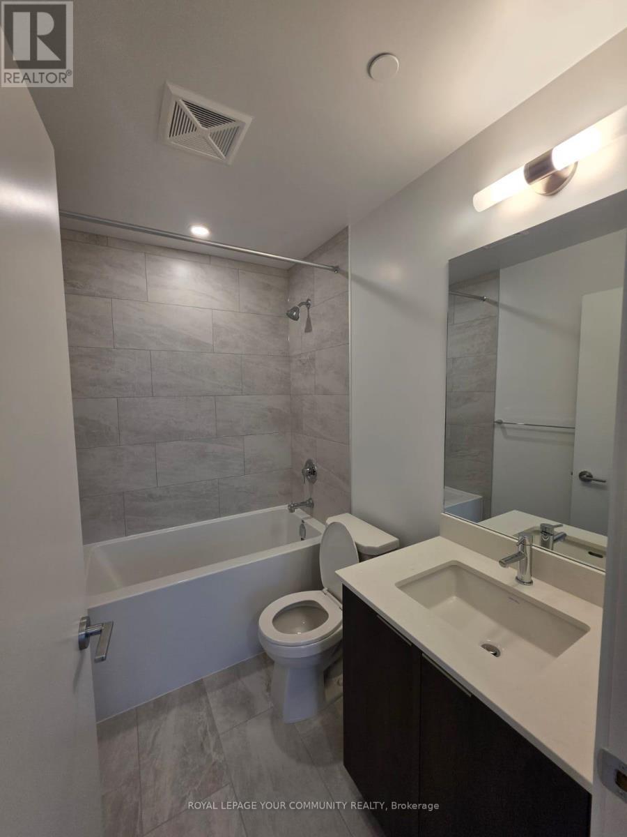 2310 - 395 Square One Drive, Mississauga, ON - Indoor Photo Showing Bathroom