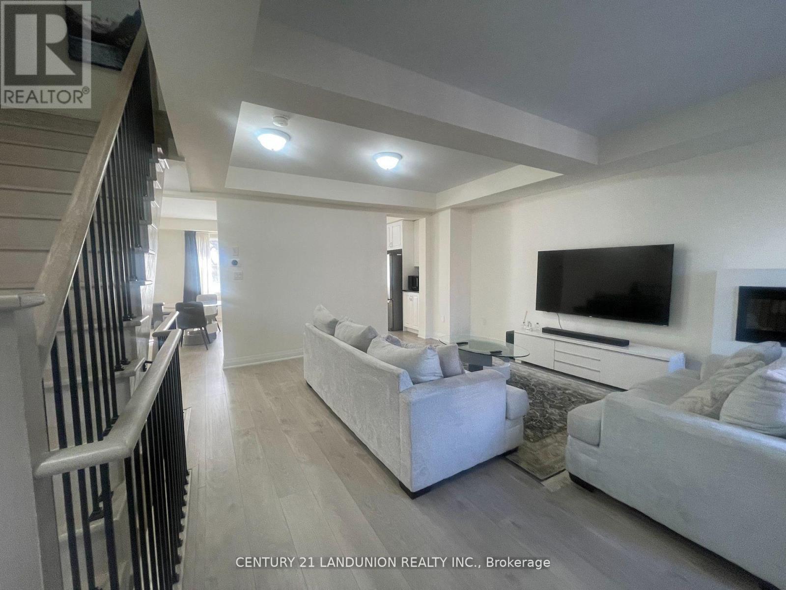 17 Mcconaghy Court, Vaughan, ON - Indoor