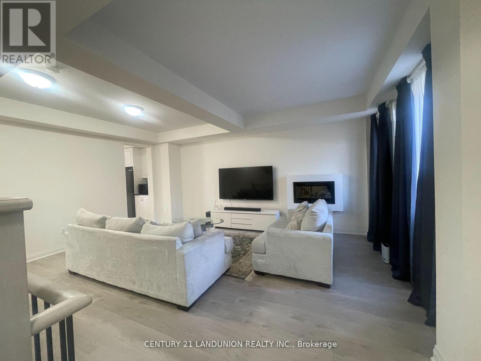 17 Mcconaghy Court, Vaughan, ON - Indoor