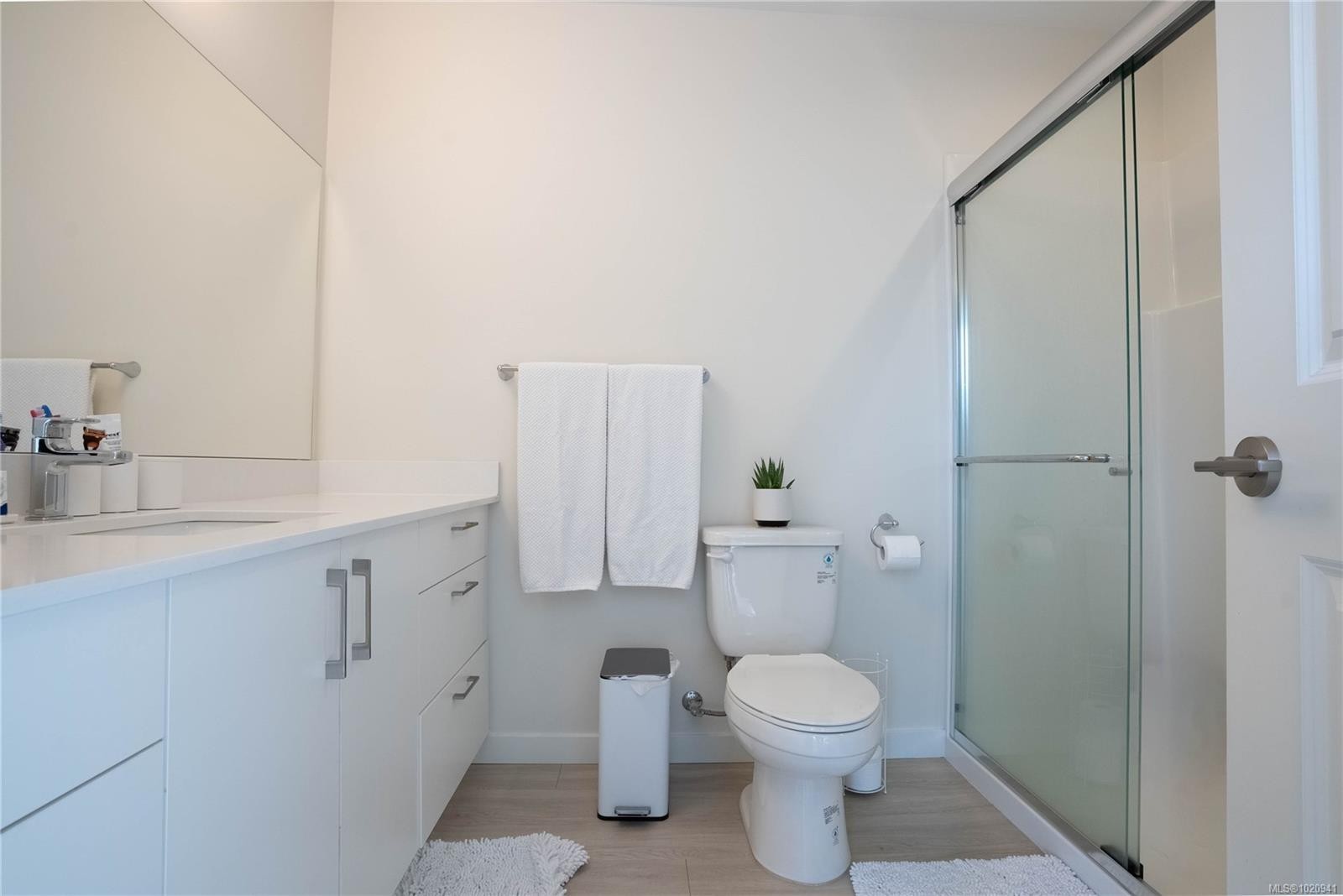 403-842 Orono Ave, Langford, BC - Indoor Photo Showing Bathroom