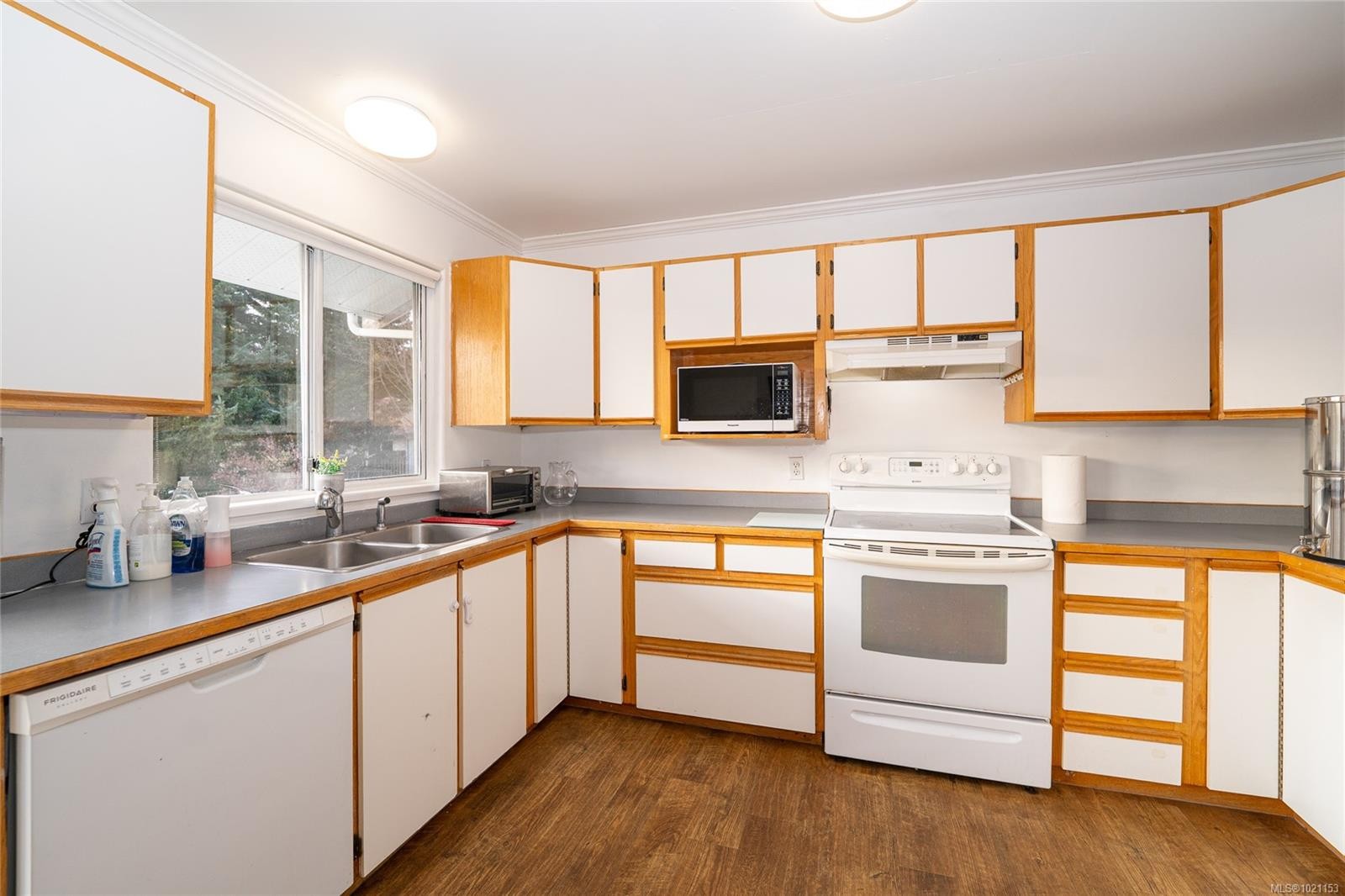 2236 Tara Pl, Sooke, BC