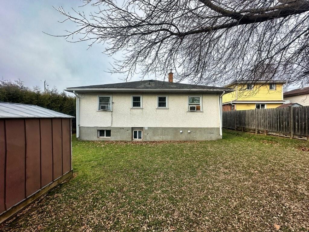 221 & 223 Bruce Street, Thunder Bay, ON - Outdoor