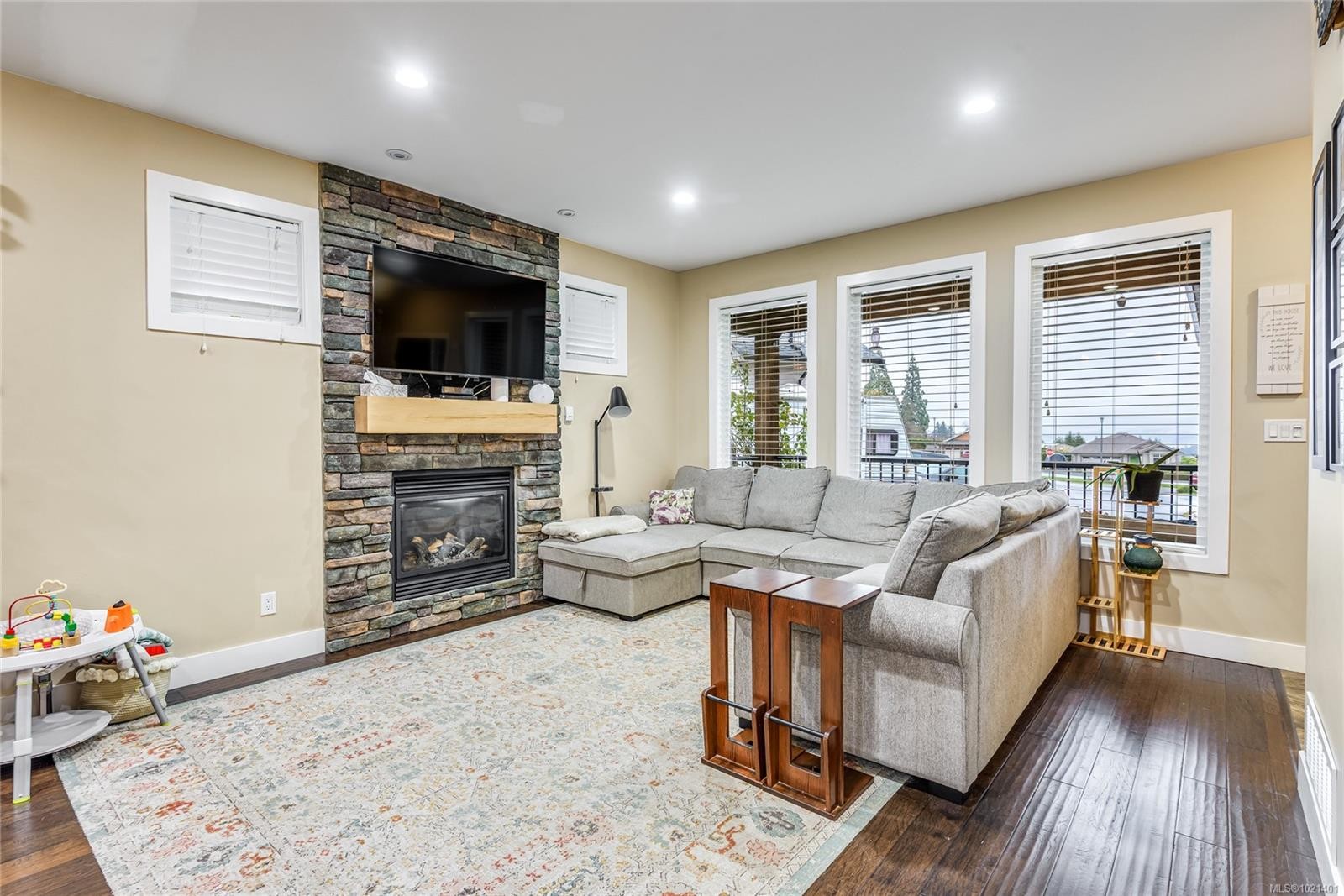 698 Eagle View Pl, Campbell River, BC