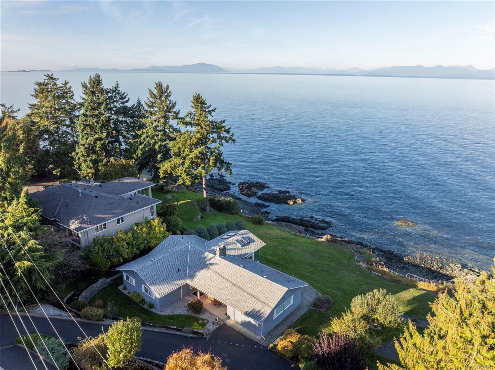 5020/5010 Fillinger Cres, Nanaimo, BC