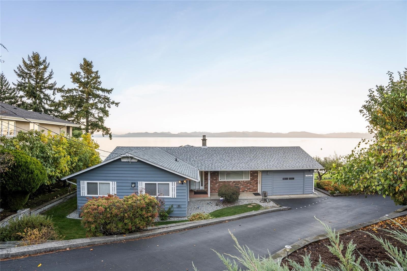 5020/5010 Fillinger Cres, Nanaimo, BC