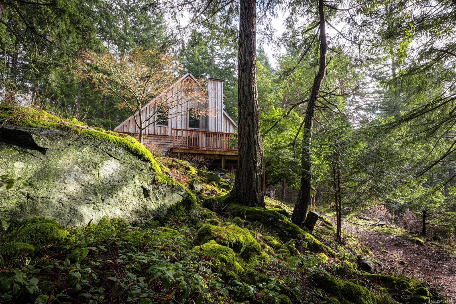 185 Bulman Rd, Salt Spring, BC