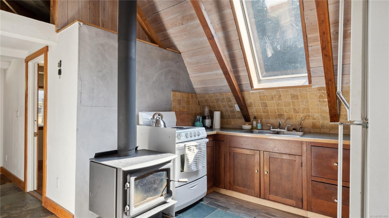 185 Bulman Rd, Salt Spring, BC