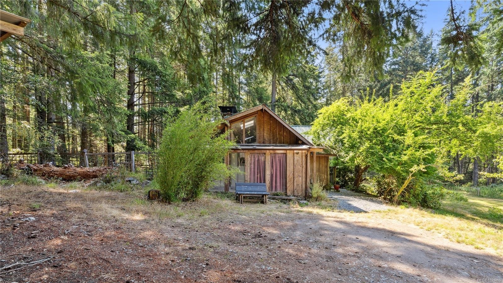 185 Bulman Rd, Salt Spring, BC