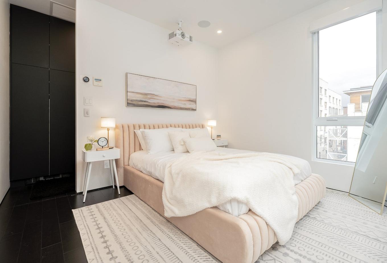 Primary bedroom - 407 - 413 Av. Édouard-Charles, Montréal (Outremont), QC - Indoor Photo Showing Bedroom