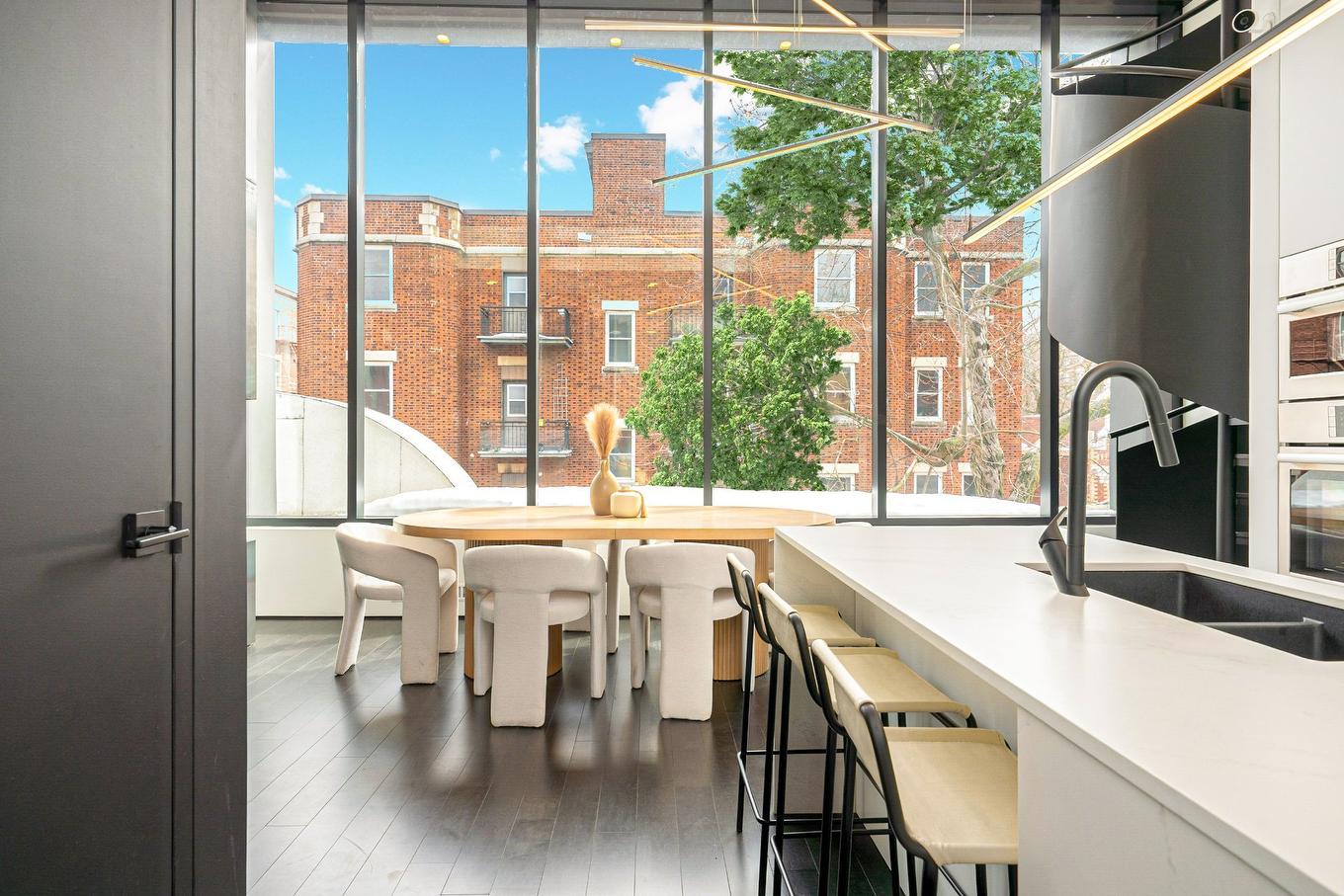 Overall view - 407 - 413 Av. Édouard-Charles, Montréal (Outremont), QC - Indoor Photo Showing Kitchen With Double Sink