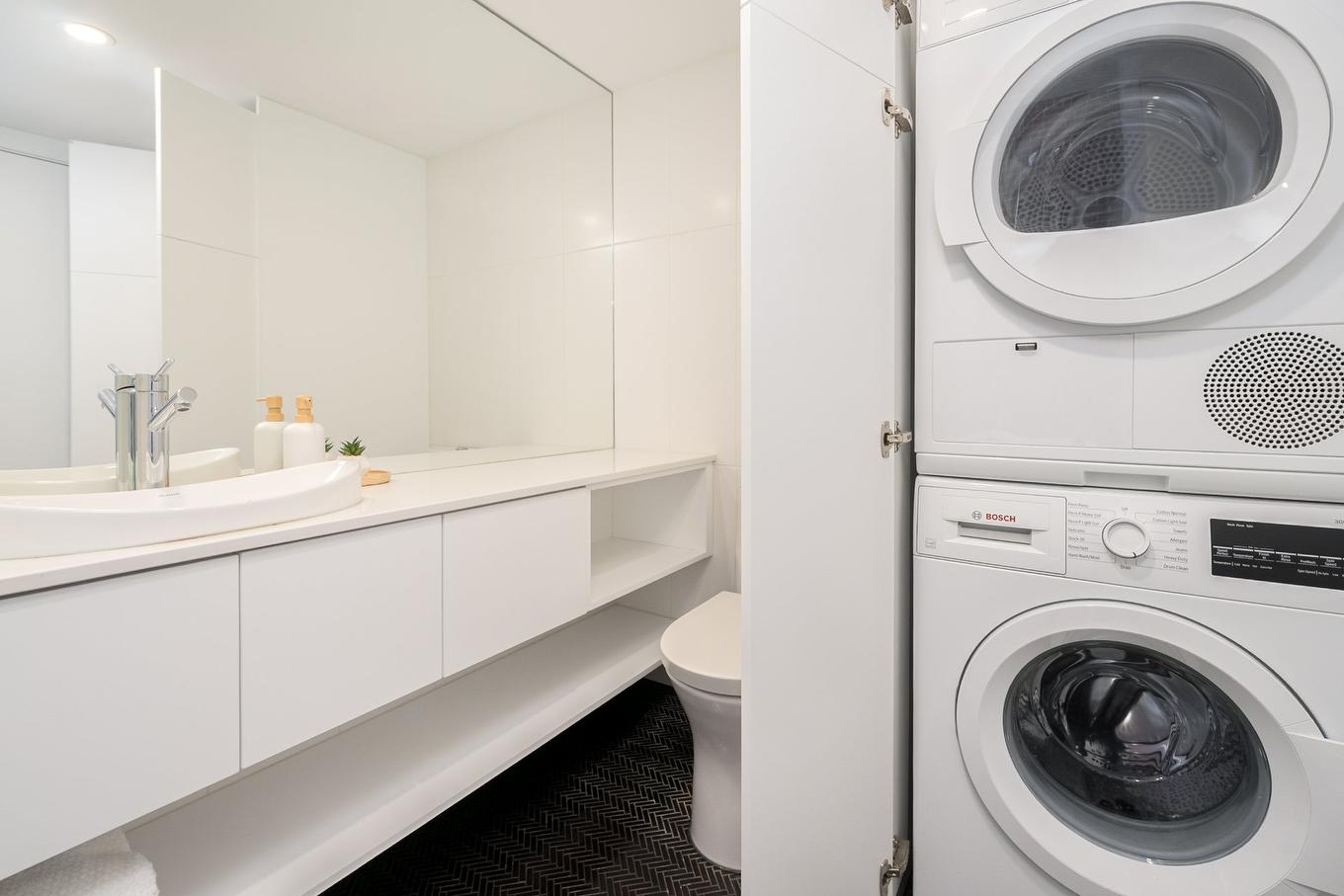 Laundry room - 407 - 413 Av. Édouard-Charles, Montréal (Outremont), QC - Indoor Photo Showing Laundry Room