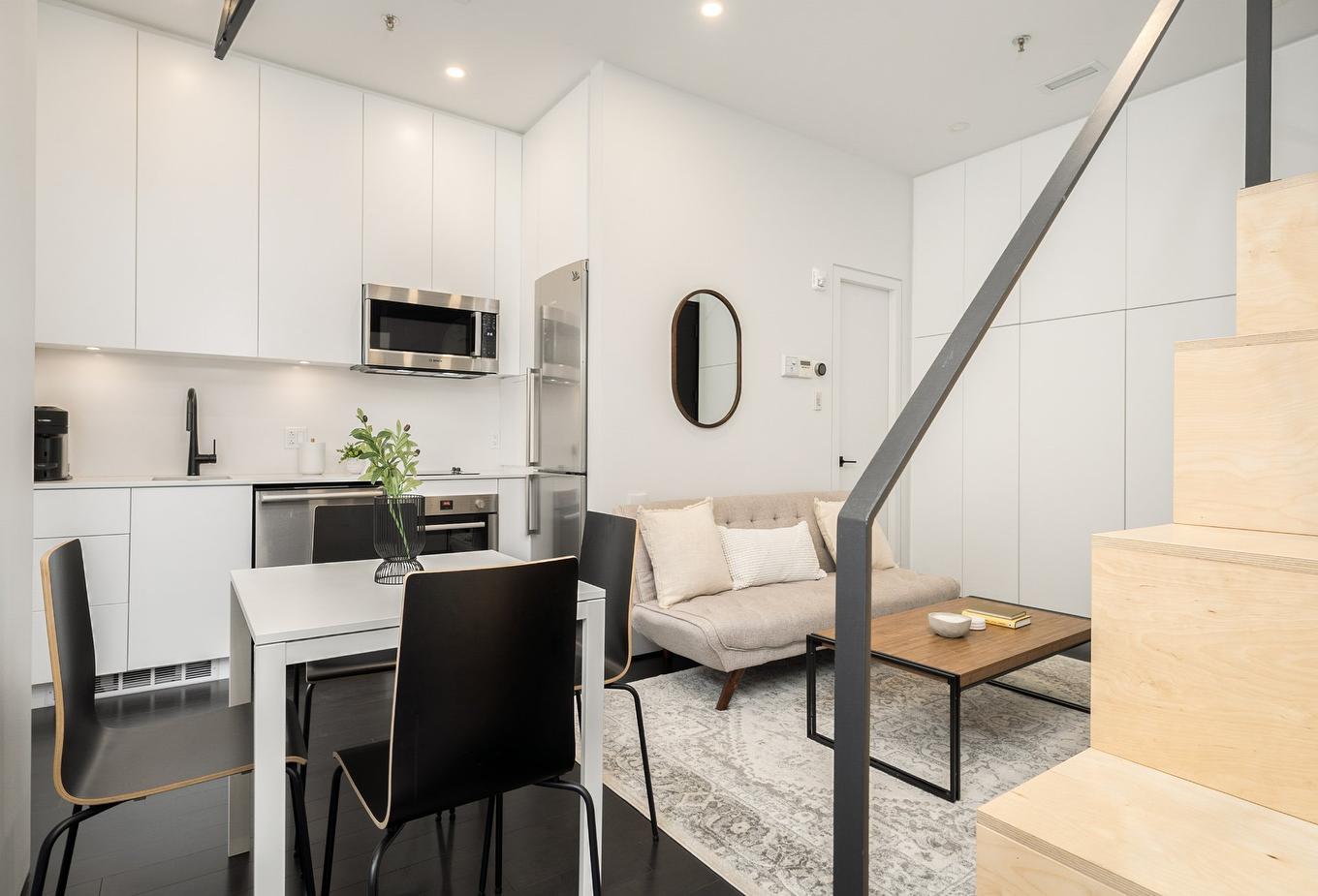 Overall view - 407 - 413 Av. Édouard-Charles, Montréal (Outremont), QC - Indoor Photo Showing Other Room