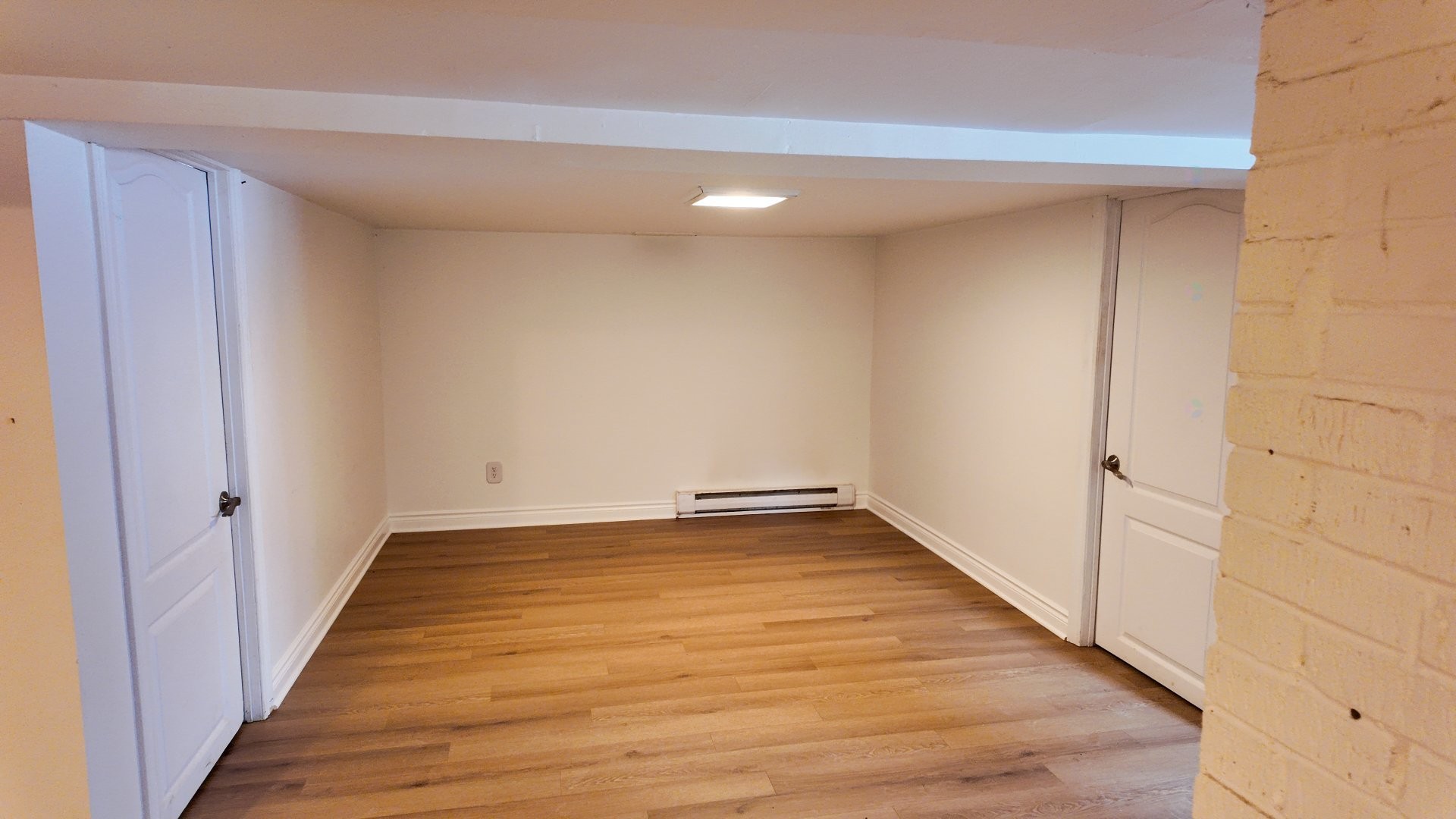 Salle familiale - 2220 Rue Arbour, Brossard, QC - Indoor Photo Showing Other Room