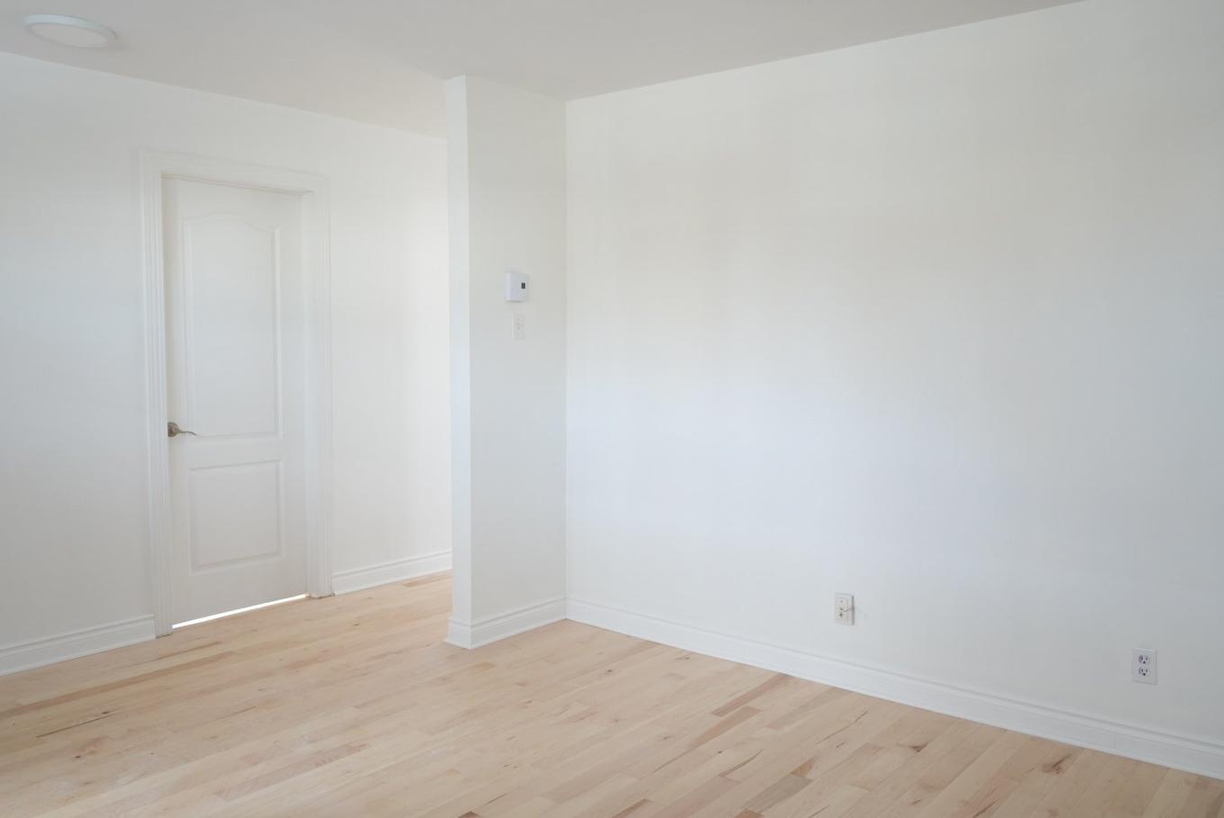 Living room - 2220 Rue Arbour, Brossard, QC - Indoor Photo Showing Other Room