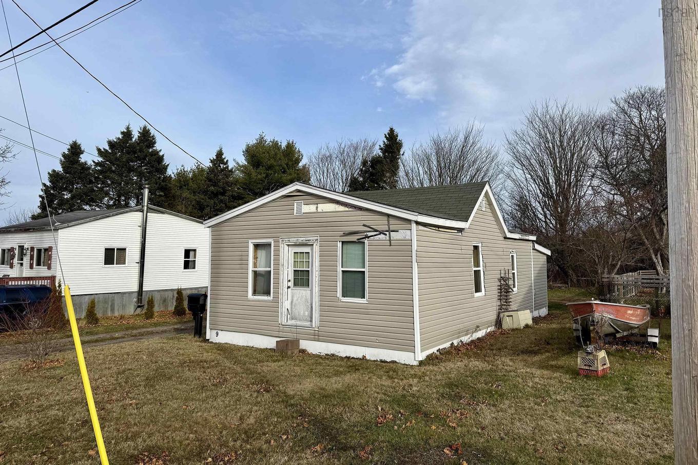 9 Victor Avenue, Amherst, NS