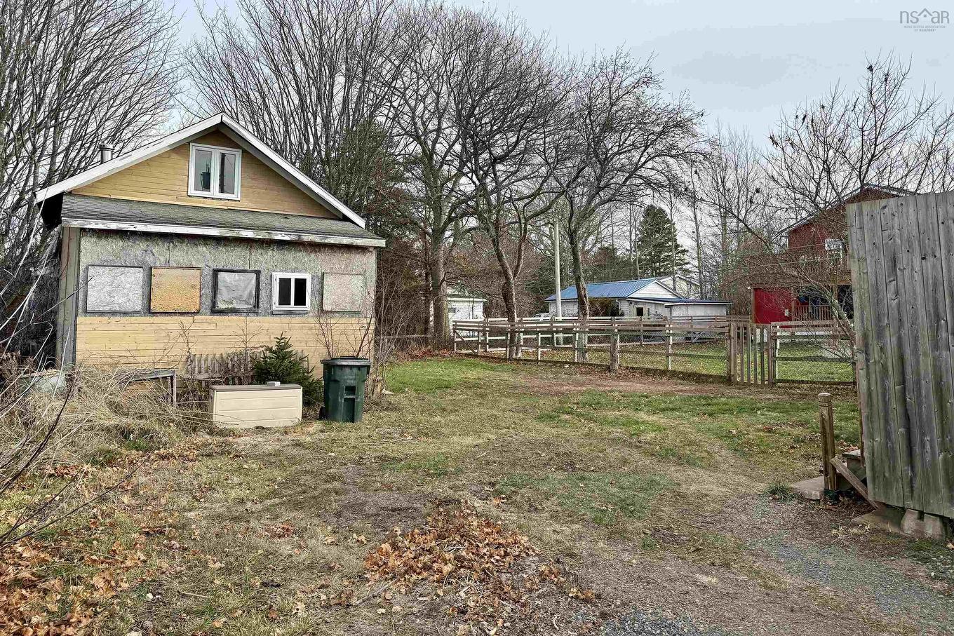 9 Victor Avenue, Amherst, NS